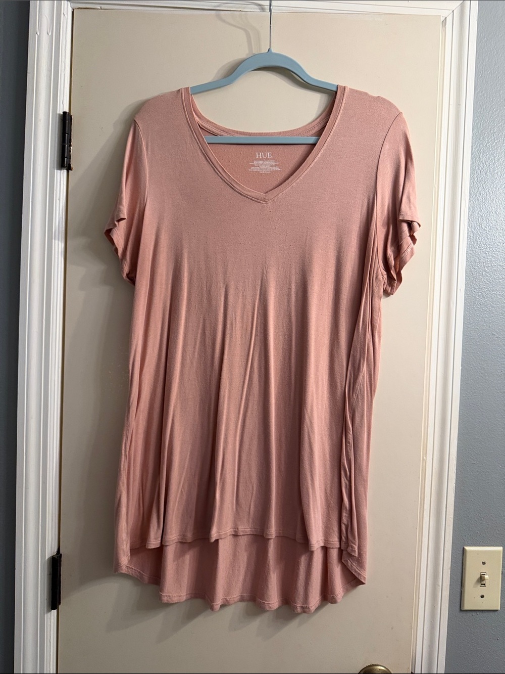 HUE Women's V-Neck Tunic Top in Dusty Rose